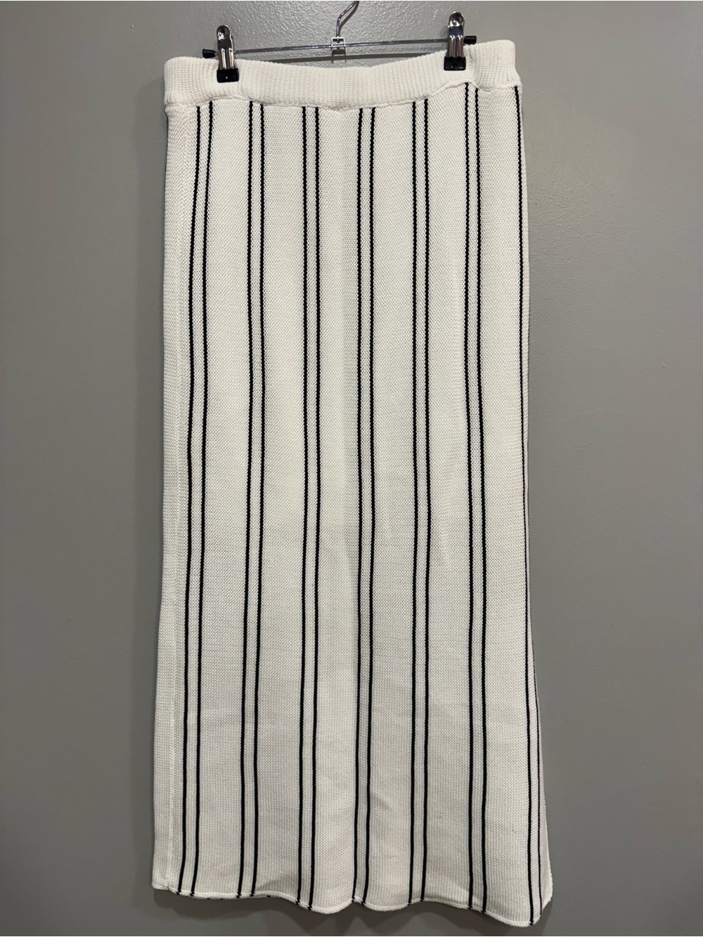 NWT Wishlist Knit Skirt in Black and White - Picture 2 of 11